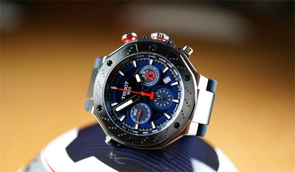 天梭腕表外观有划痕如何处理